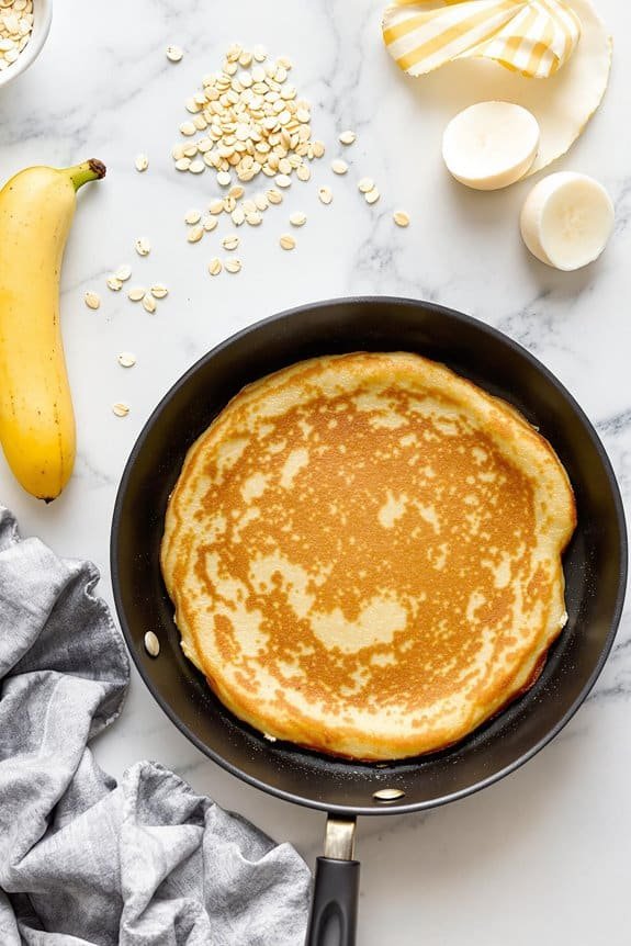 fluffy banana oatmeal pancakes