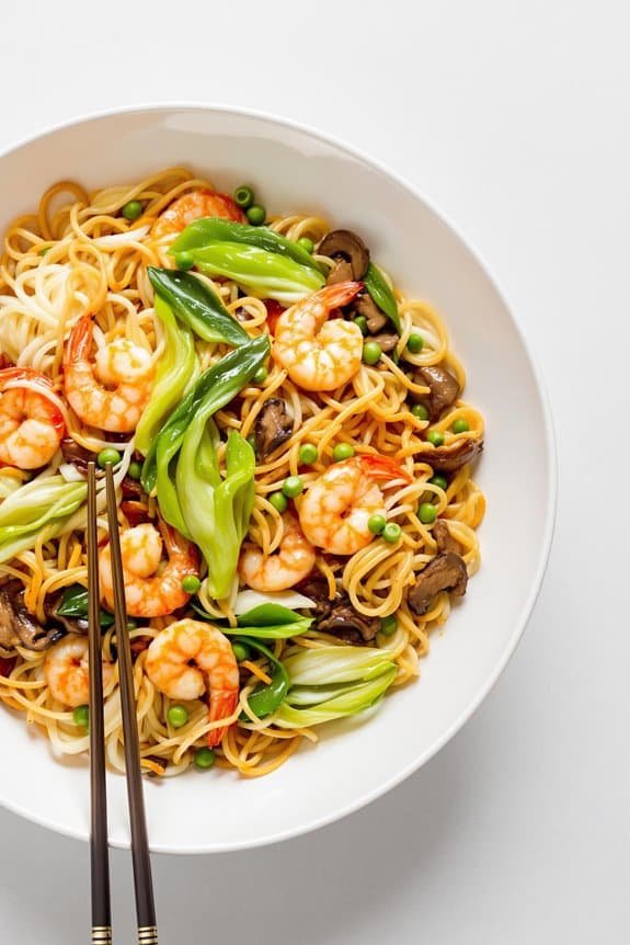 shrimp lo mein with vegetables